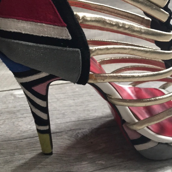 LOUBOUTIN Ulona Inspired Stiletto Sandals - Picture 9 of 15